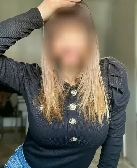 Aleksandra, 37