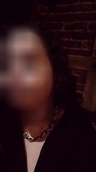 Elvira, 24