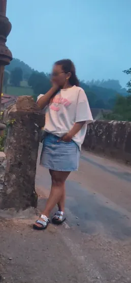 Helena, 32