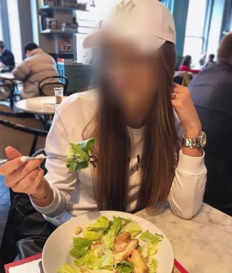Therese, 32