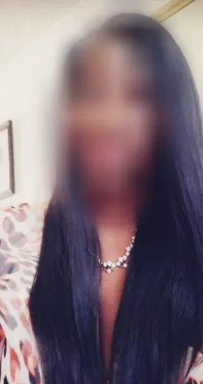 Yvonne, 39